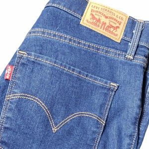 Levi's women's Waist size 29/ Length 28* Approx size 8 Blue Denim Jeans